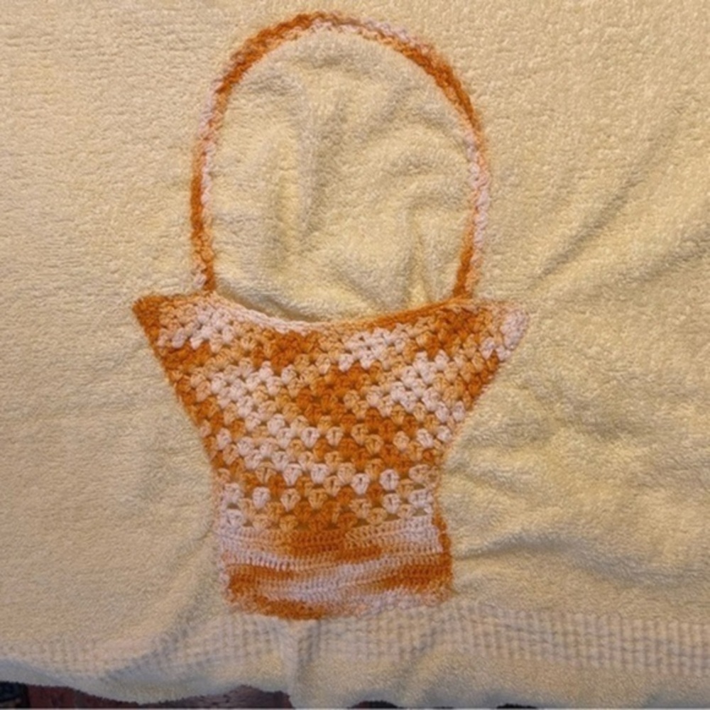 Vintage Cannon First Lady Customized Yellow Bath Towel w/Crochet Basket